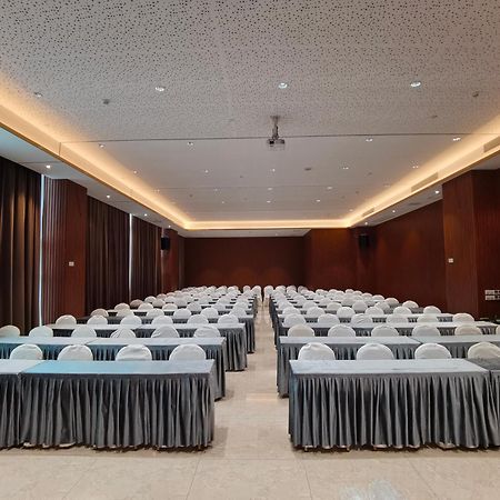 Phoenix Hill Hotel Dongguan - Golf Course Shop ภายนอก รูปภาพ