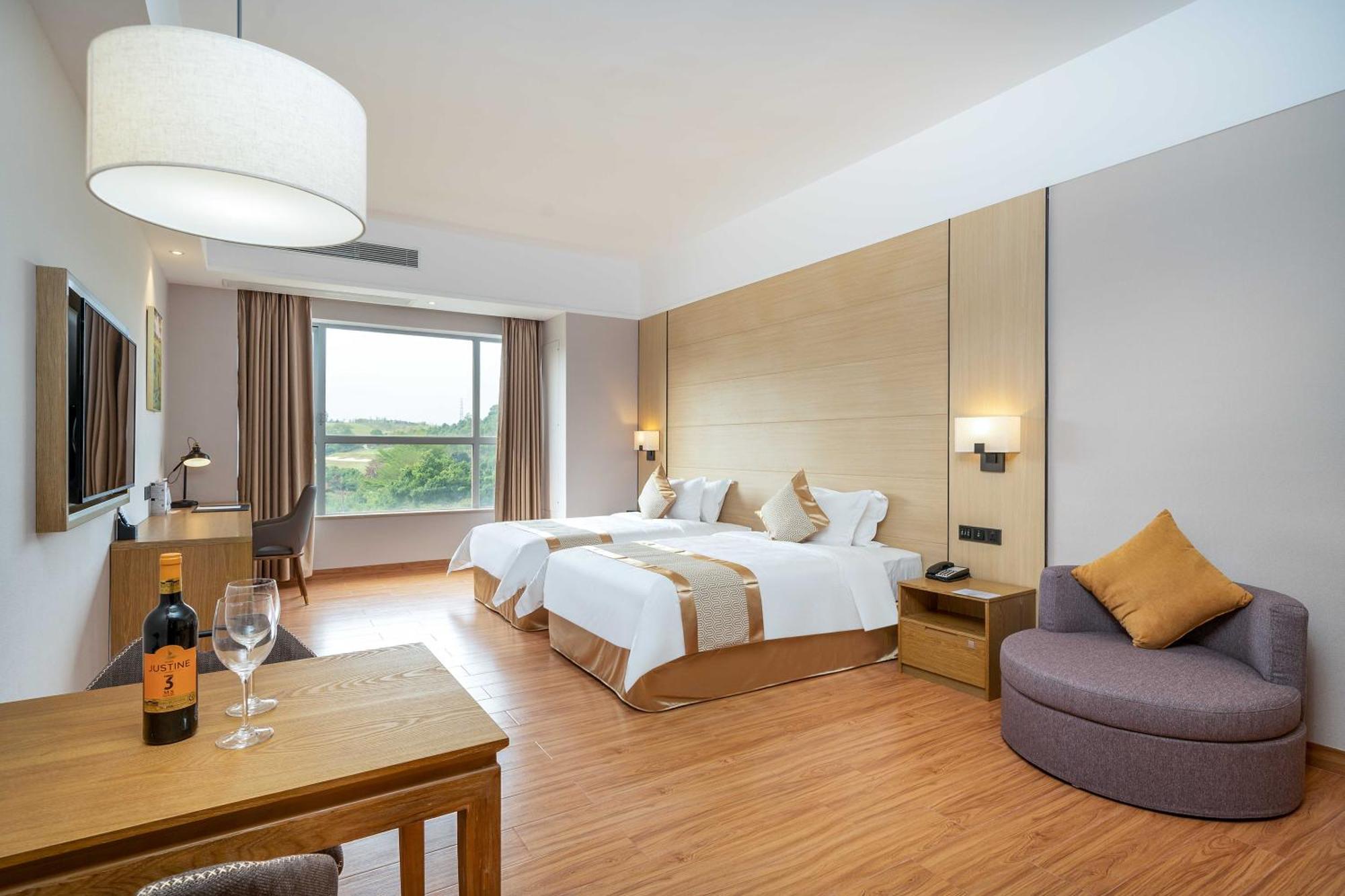 Phoenix Hill Hotel Dongguan - Golf Course Shop ภายนอก รูปภาพ