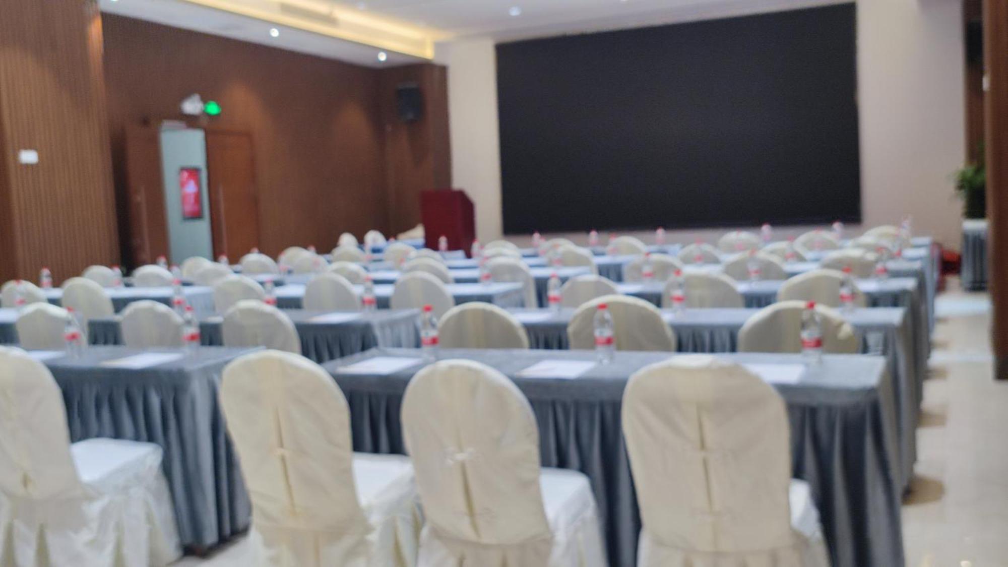 Phoenix Hill Hotel Dongguan - Golf Course Shop ภายนอก รูปภาพ