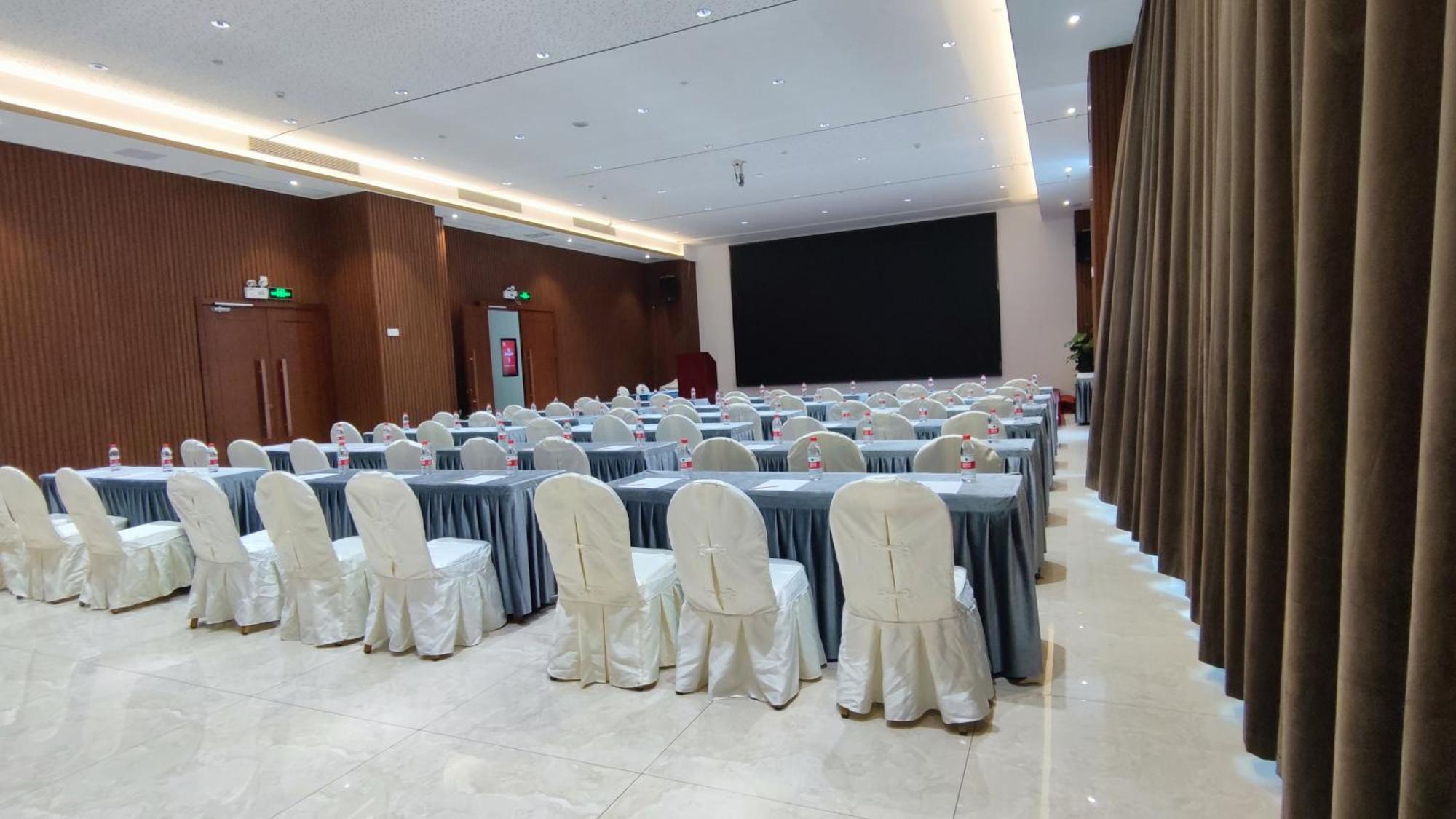 Phoenix Hill Hotel Dongguan - Golf Course Shop ภายนอก รูปภาพ