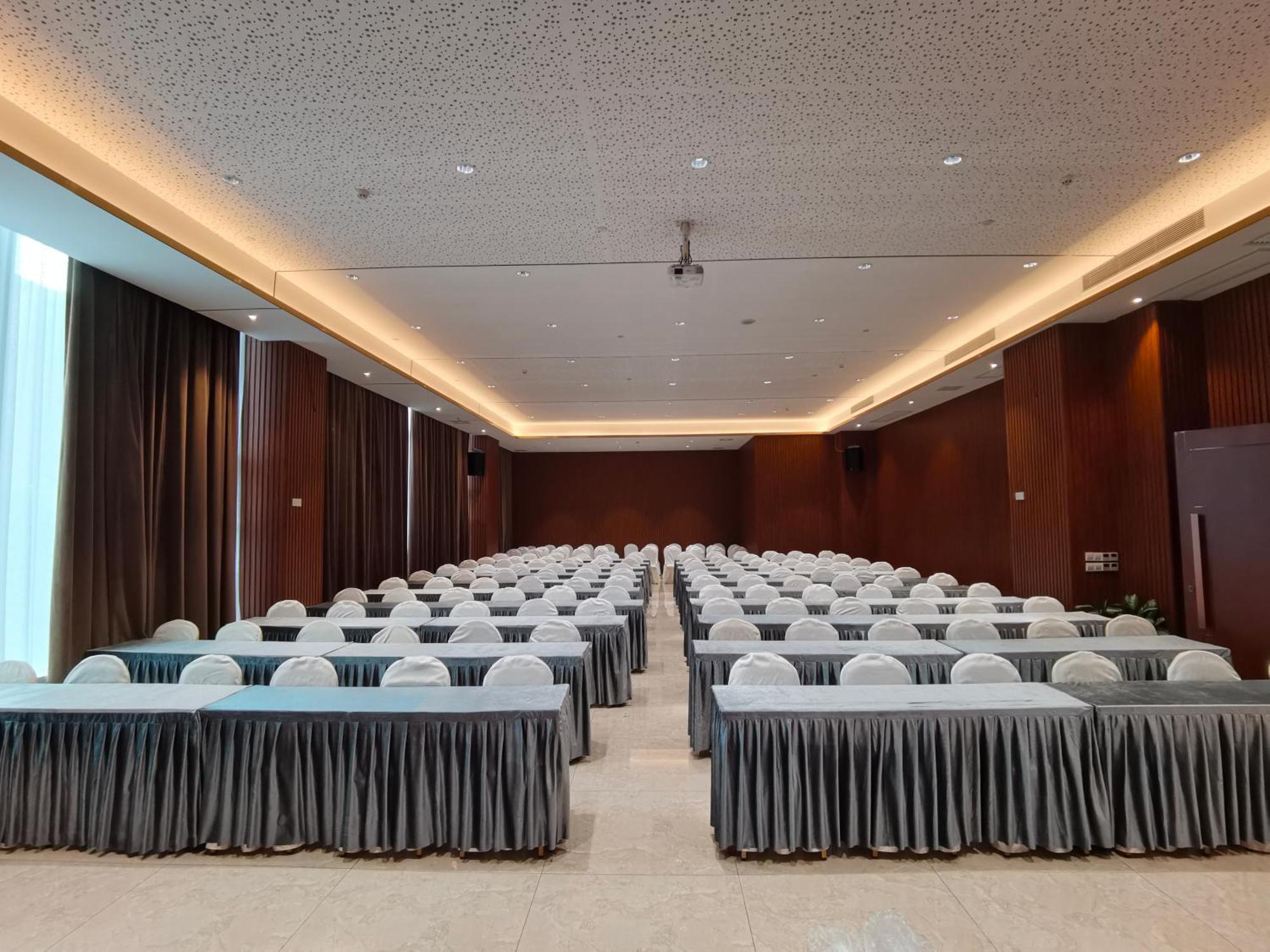 Phoenix Hill Hotel Dongguan - Golf Course Shop ภายนอก รูปภาพ