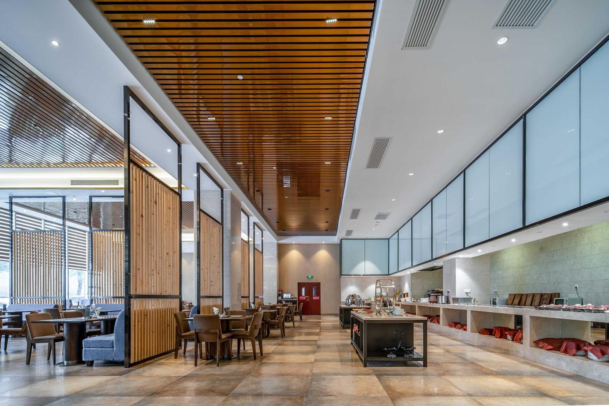 Phoenix Hill Hotel Dongguan - Golf Course Shop ภายนอก รูปภาพ