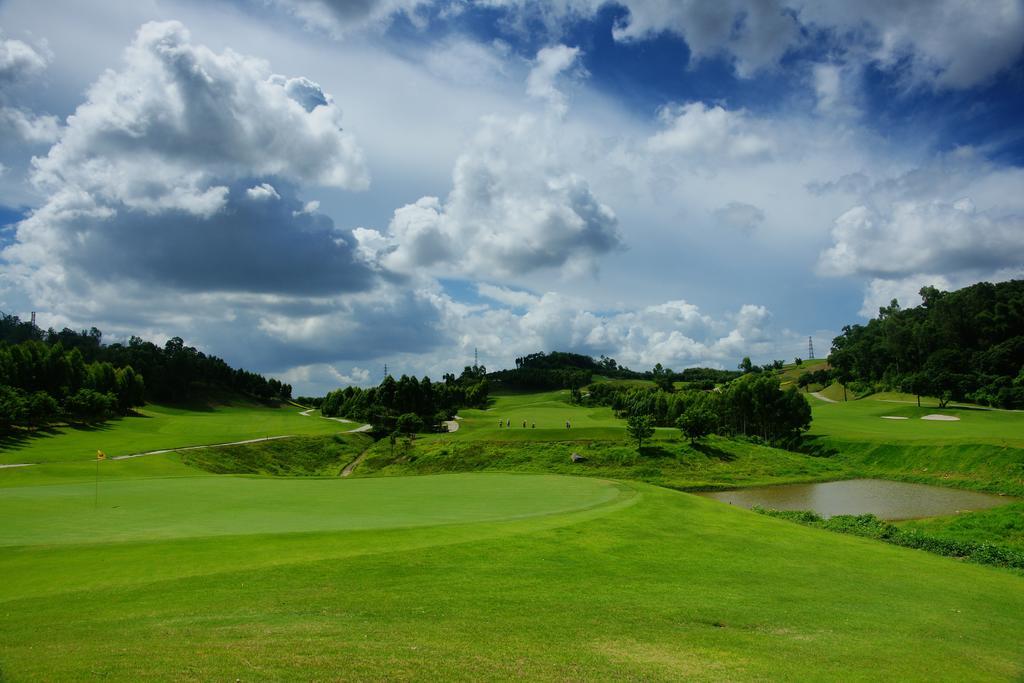 Phoenix Hill Hotel Dongguan - Golf Course Shop ภายนอก รูปภาพ